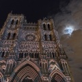 Le spectacle Son et lumières "Chroma" projetté sur la façade de la Cathédrale d'Amiens