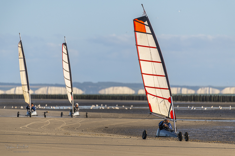 2022_07_03_Quend_plage_chars_a_voile_003.jpg